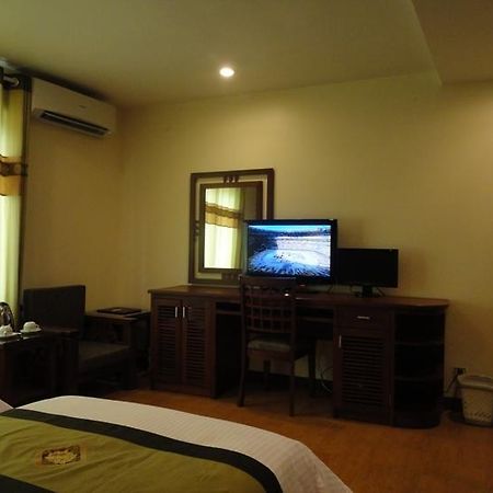 Prince Hanoi Hotel מראה חיצוני תמונה