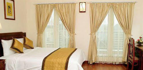 Prince Hanoi Hotel מראה חיצוני תמונה